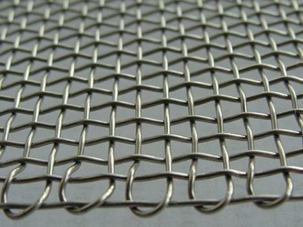 <a href=http://www.jskangxue.com target='_blank'>轧花网</a>在石油钻井平台防护的应用案例 <a href=http://www.jskangxue.com target='_blank'>轧花网</a>在石油钻井平台防护的应用案例